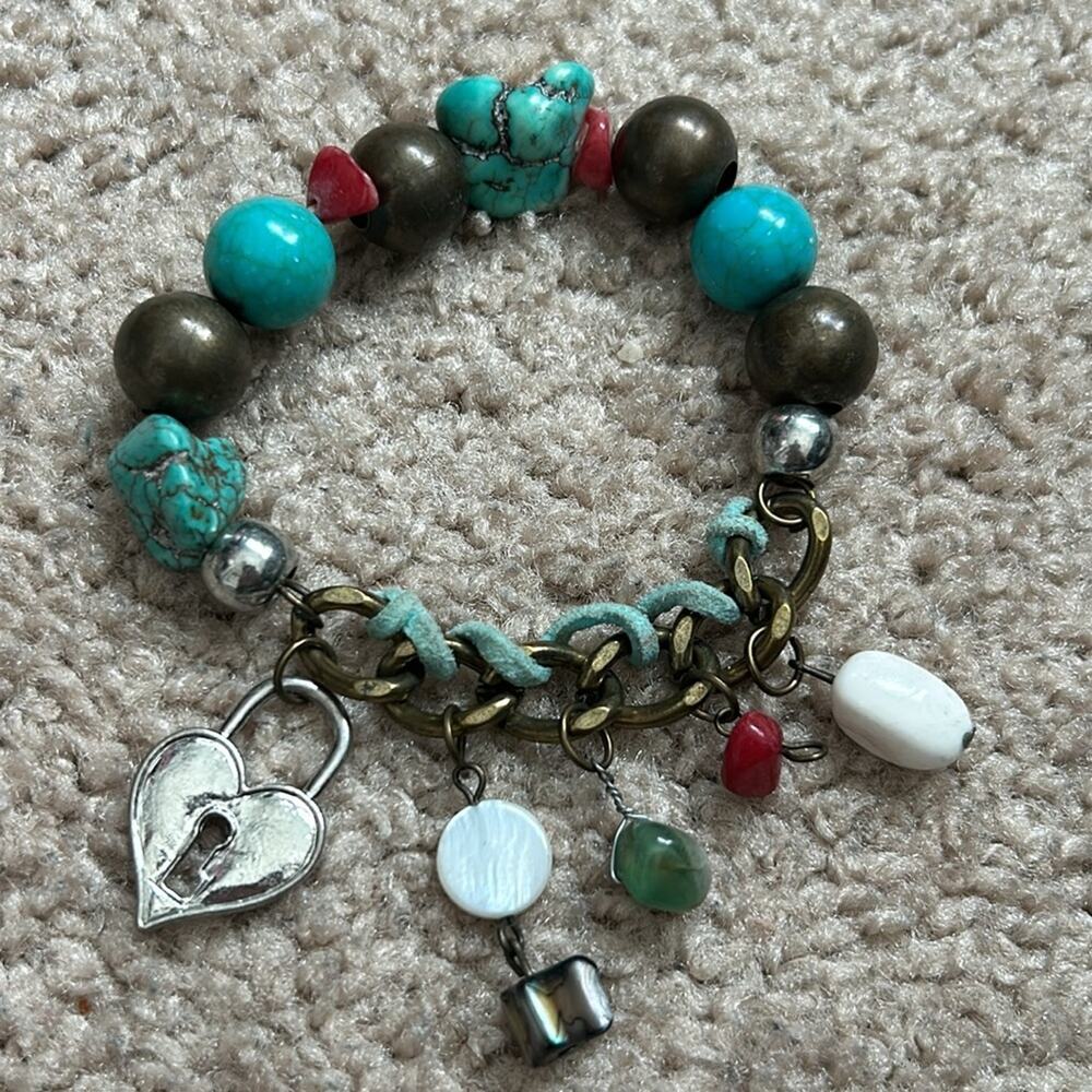 Women’s‎ vintage turquoise crystal beaded charm bracelet one size stretches